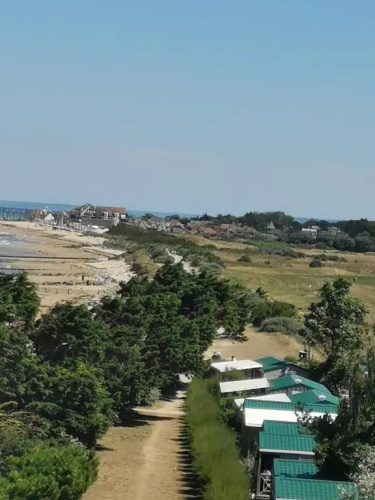 Le Clapoti (50m les pieds dans le sable...)