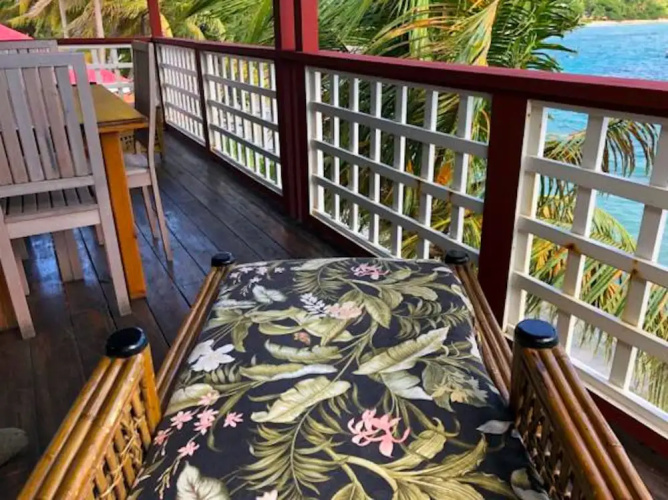 Bequia Beachfront Villa Hotel