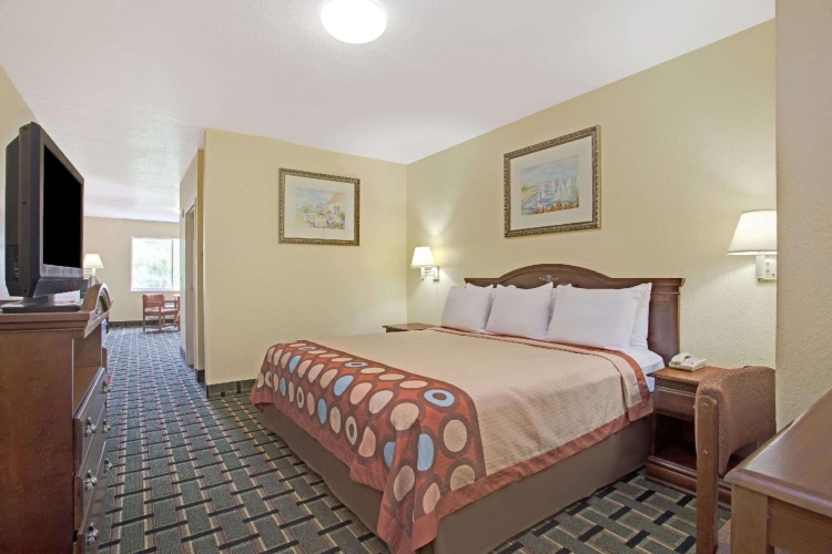 Deluxe Double Suite