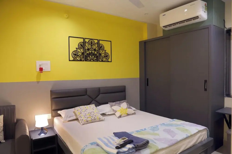 Srinivasam Studio Flat