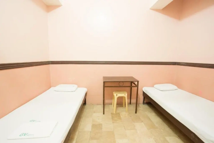 Economy Twin room