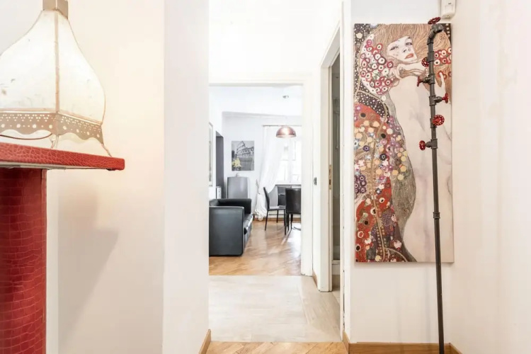 Corso in Roma With 3 Bedrooms and 3 Bathrooms