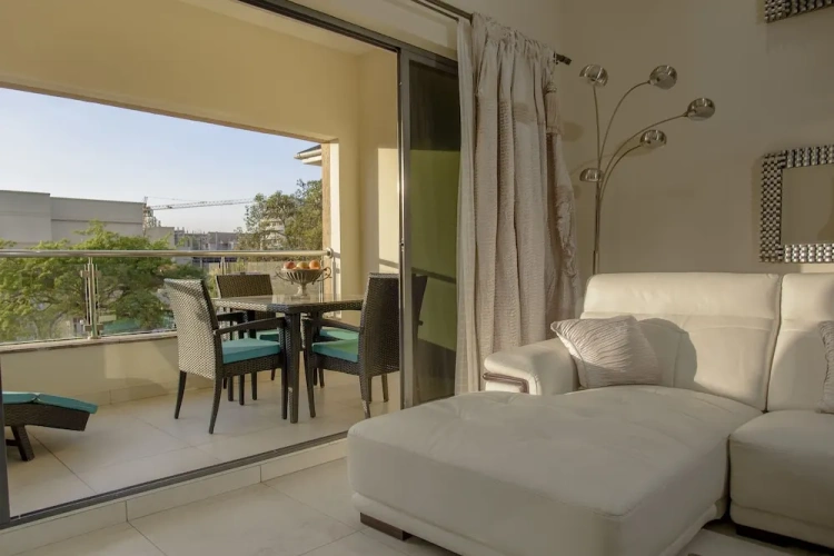 3 Bedrooms Presidential Suite with balcony and with city view