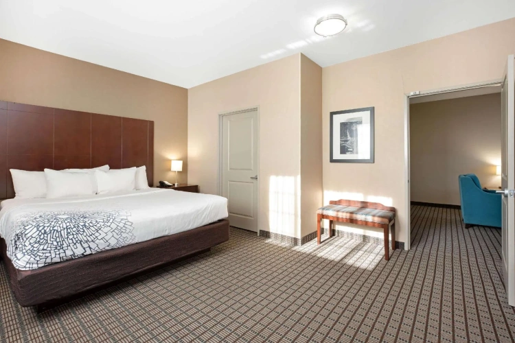 Deluxe Double Suite