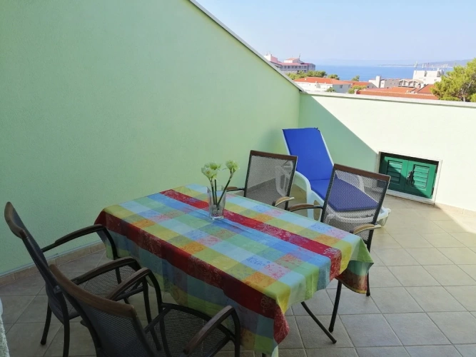 Family Apartment with balcony and with sea view