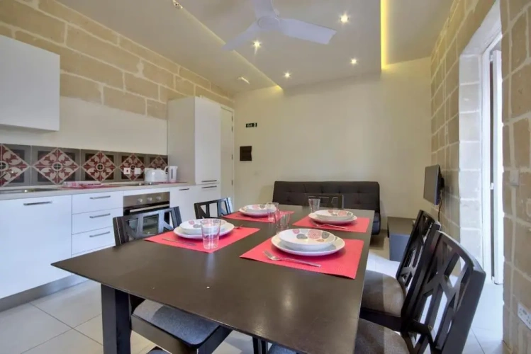 2 Bedrooms Double Apartment