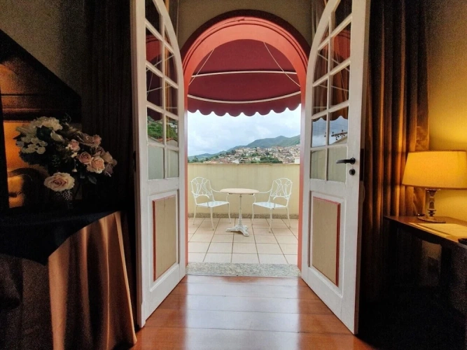 Suite with balcony