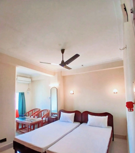 Deluxe Double room with city view