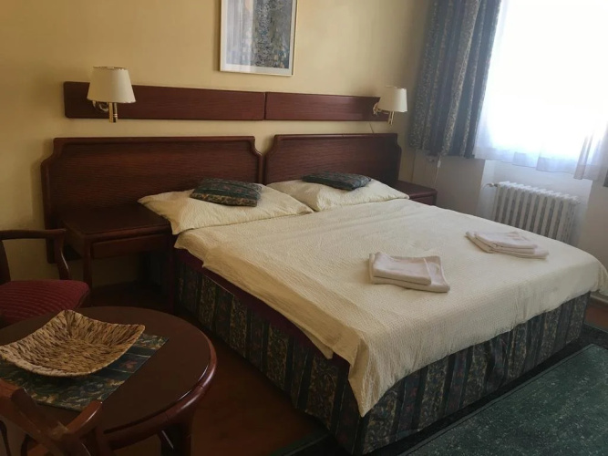 Hotel Konsul
