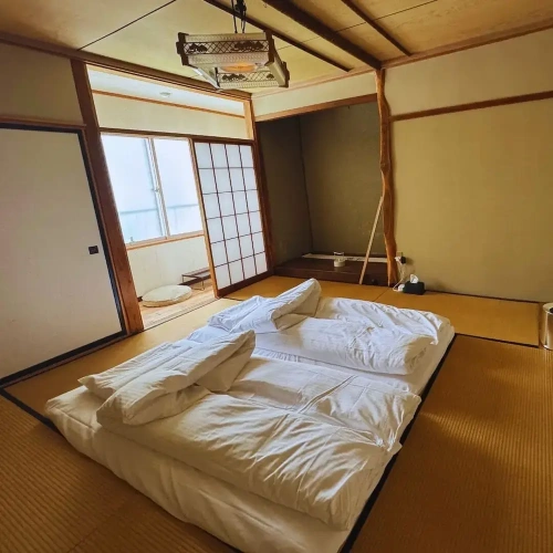 Standard Triple room
