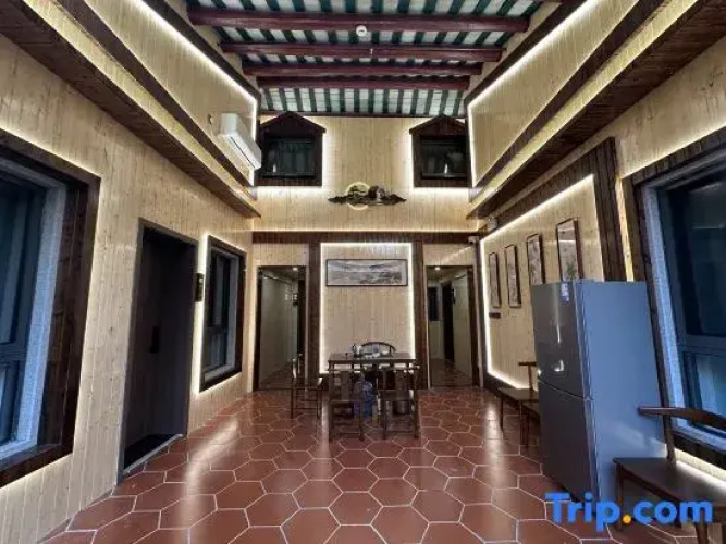 Sihan courtyard