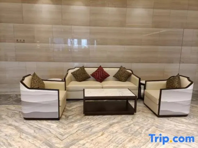 Tong Run Hotel