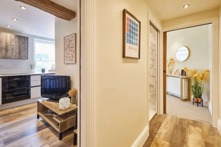 Host Stay Apartment 8 Vinegar House