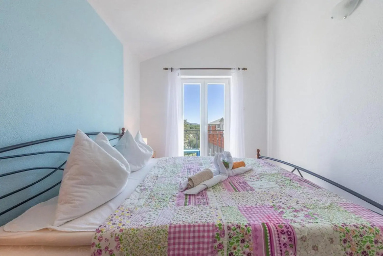 Apartments Pleadin