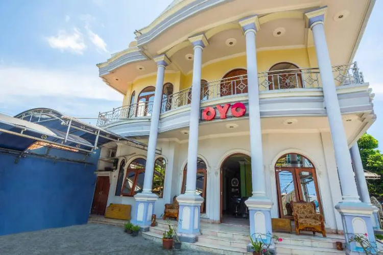 Senaz Guesthouse