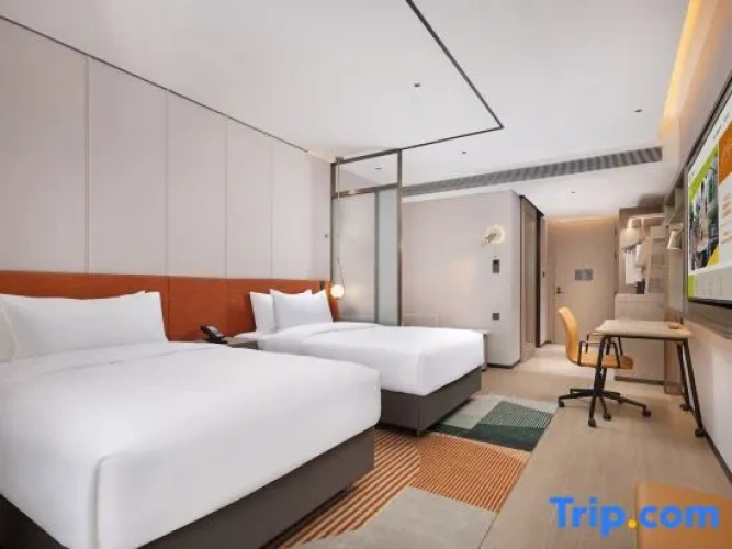 Quadruple Suite
