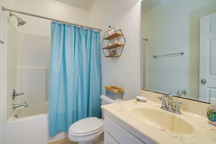 3 Bedrooms Cottage