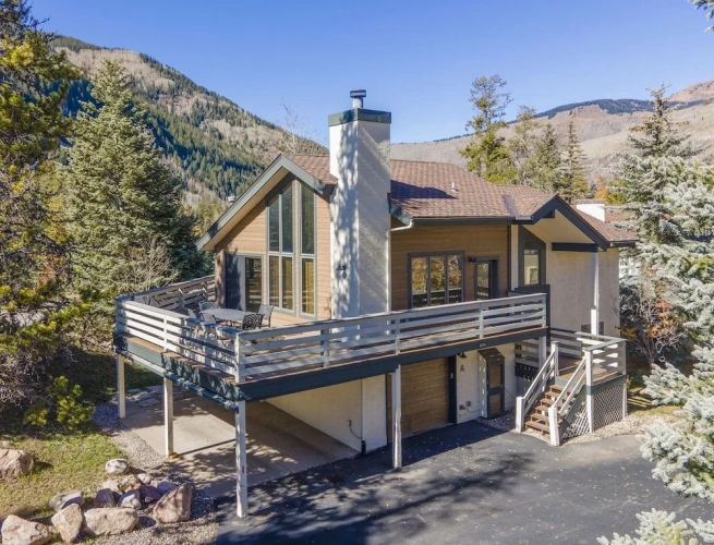 4 Bedrooms Cottage