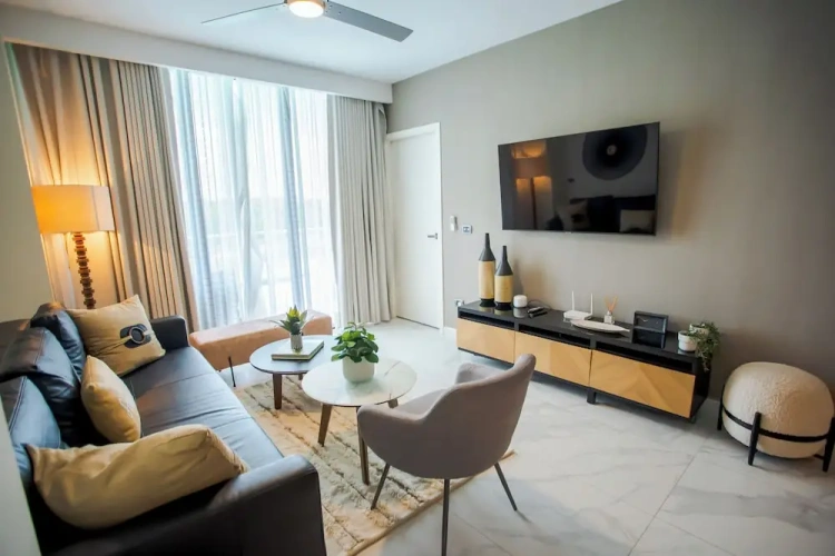 2 Bedrooms Executive Apartment with balcony and with pool view