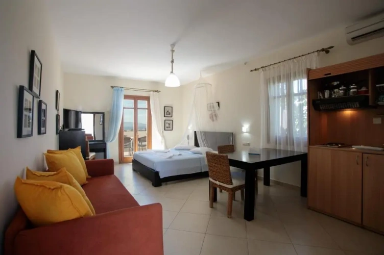 Quadruple Apartment