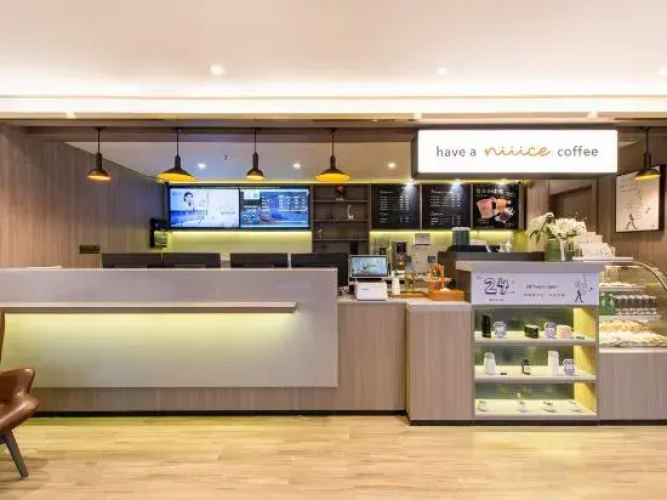 HanTing Hotel (Dalian Development Zone Subway Station)