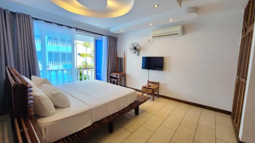 c3 Cowrie Shell Residences