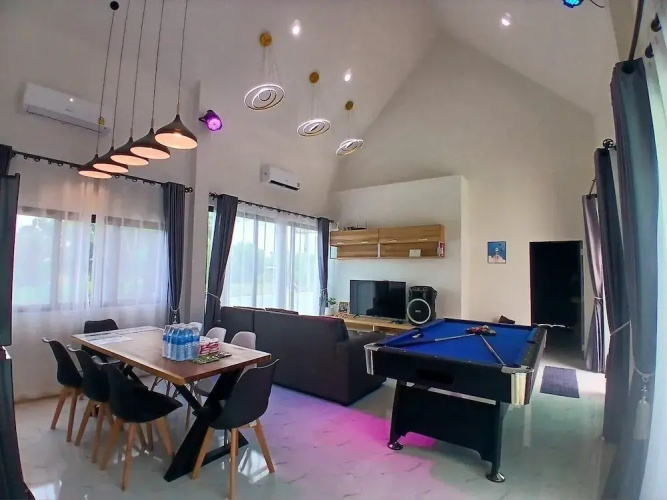 Level UP pool villa Rayong