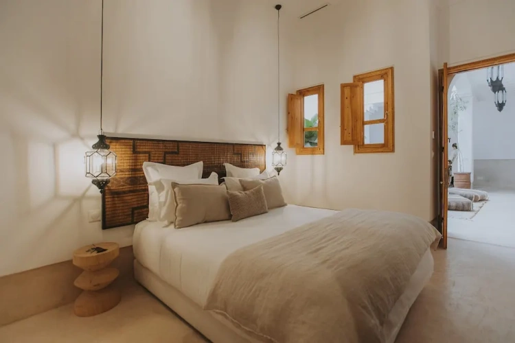 Comfort Double Basement room with garden view