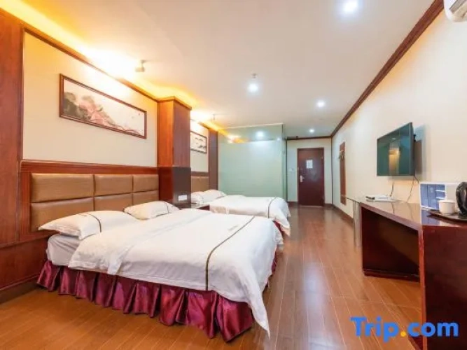 Deluxe Triple room