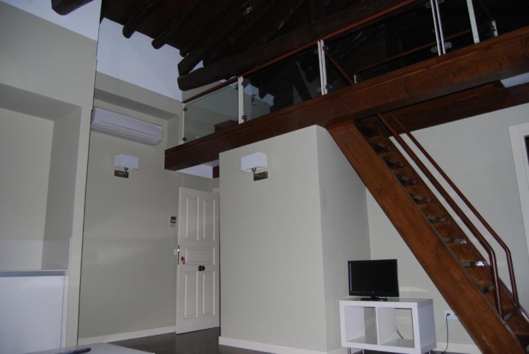 1 Bedroom Apartment with balcony