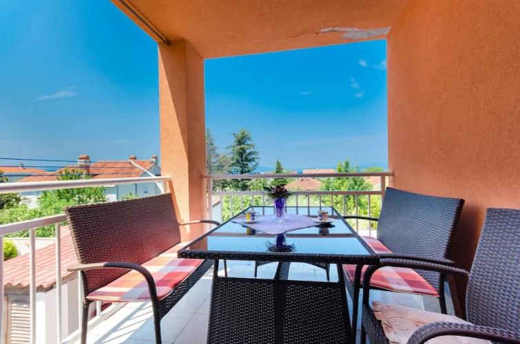 Apartment Besima