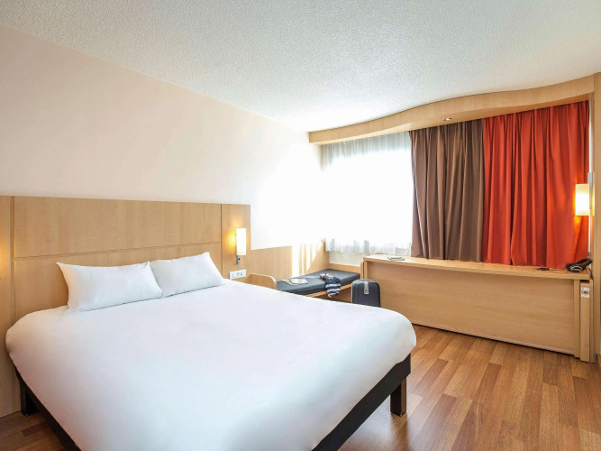 ibis Cavaillon Portes du Luberon