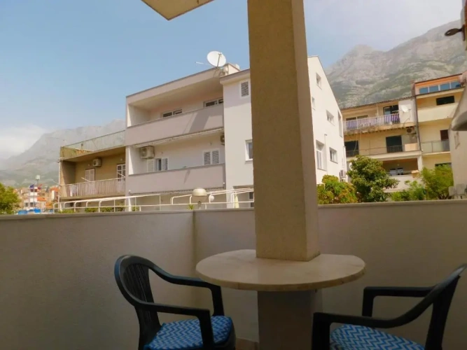 Apartment with balcony