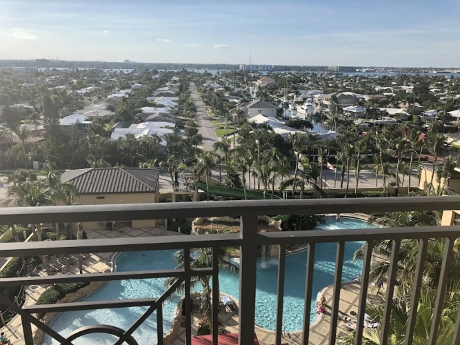 1 Bedroom Luxury room with canal view