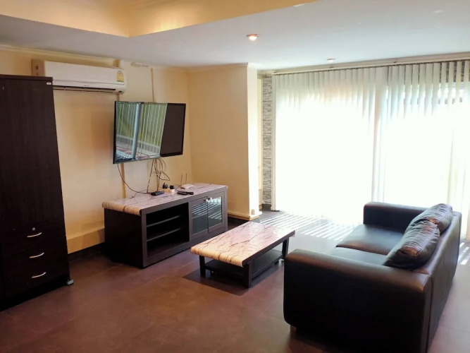 Spacious 65sqm Luxury Loft Studio Type Apartment 101b