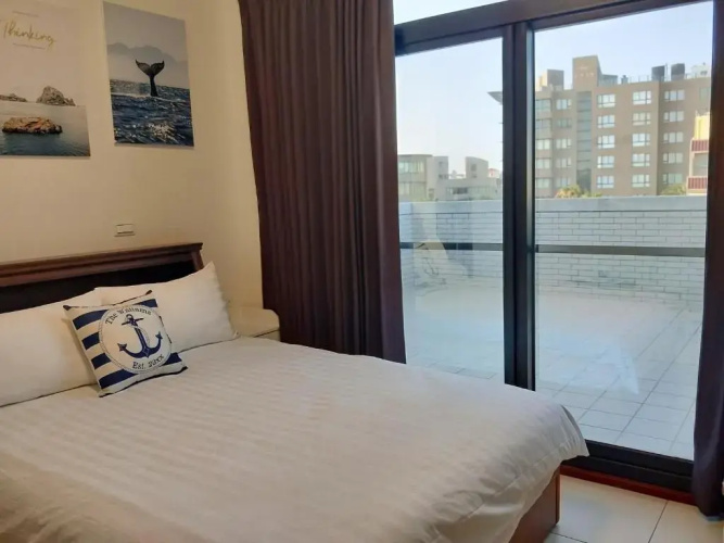 Pier 10