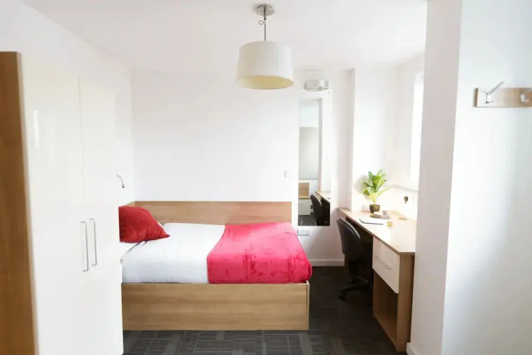 Student Only AXO Islington