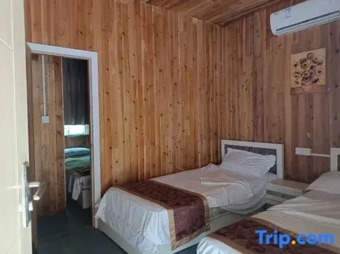 Quadruple Suite