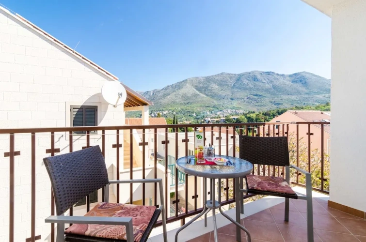 Economy Double room with balcony and with sea view