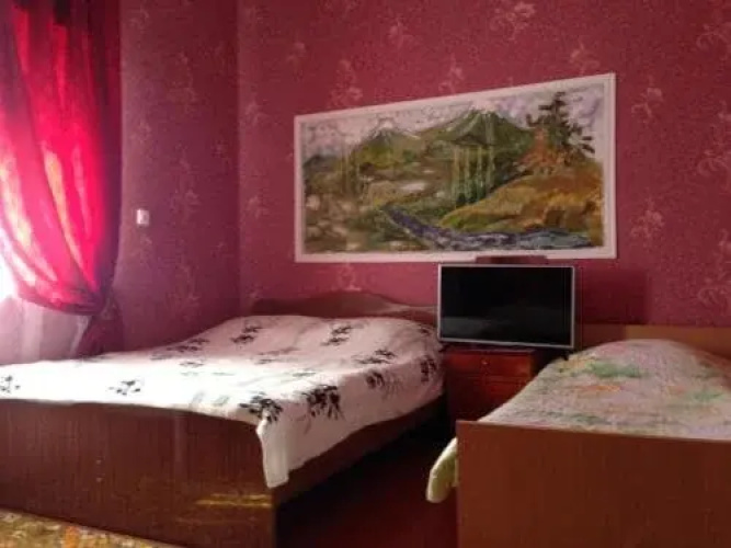 Guset House U Morya