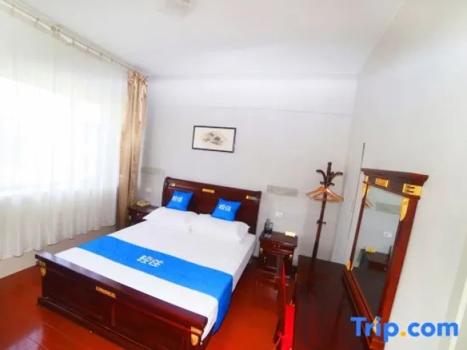 Premium Triple room