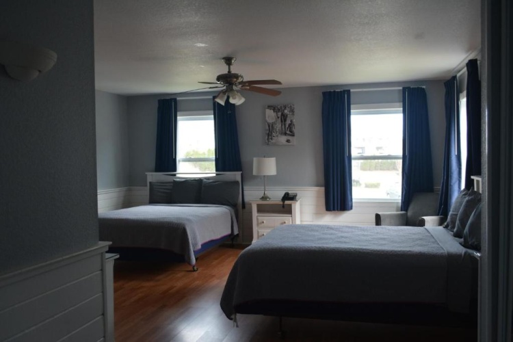 Standard Quadruple room