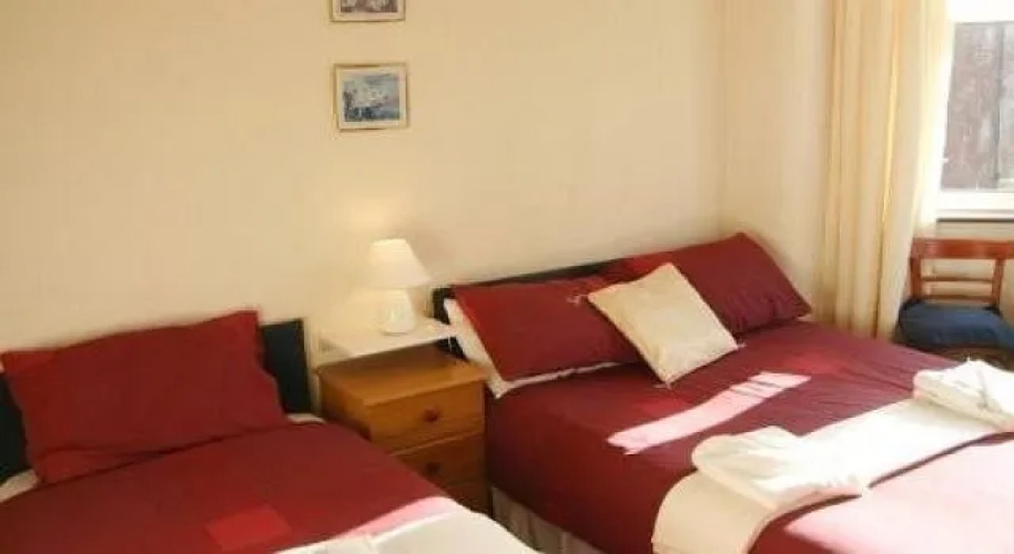 Clarron House Hotel
