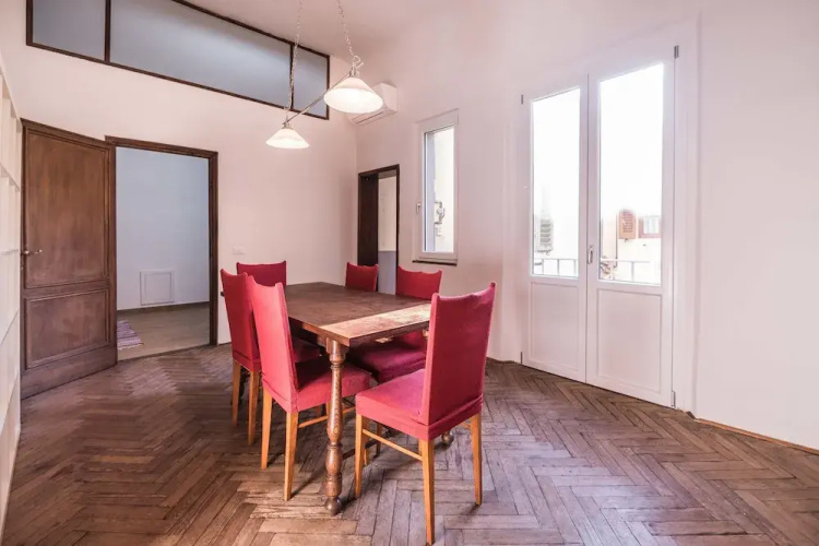 Close to The Duomo Exquisite 4BD