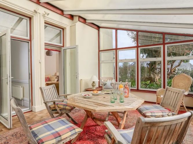 1 Holmleigh