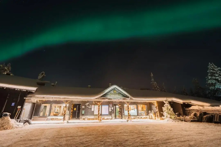 Wilderness Hotel Muotka & Igloos - Inari