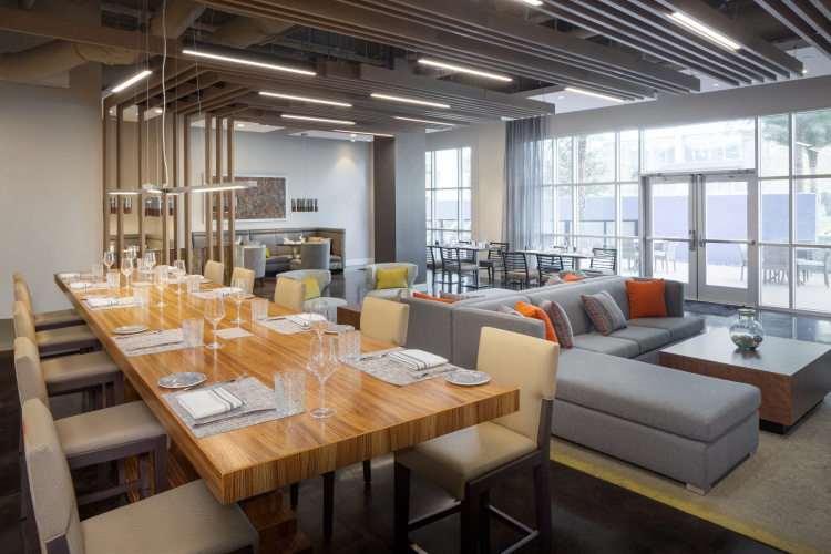 Hotel Indigo Gainesville-Celebration Pointe photo 22