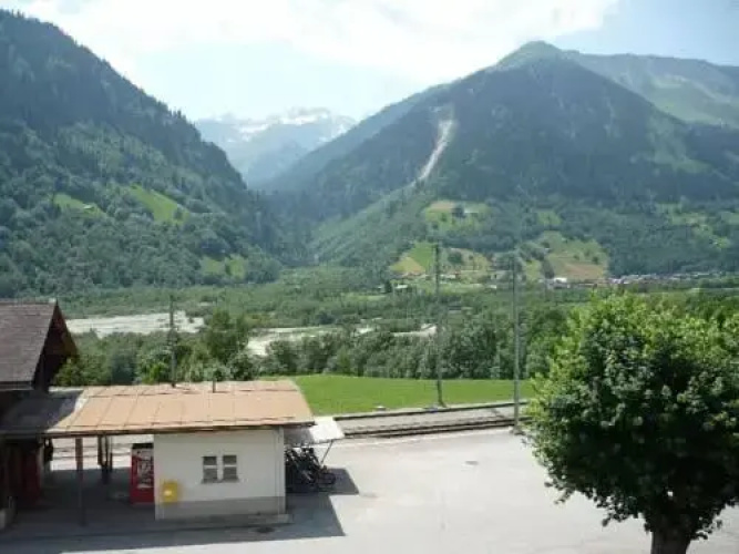 Hotel Staziun