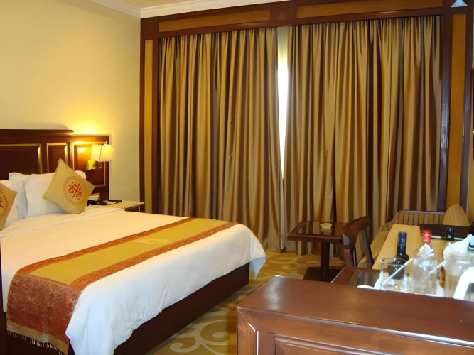Dynasty Hotel