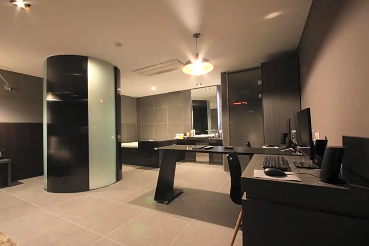 Royal Suite
